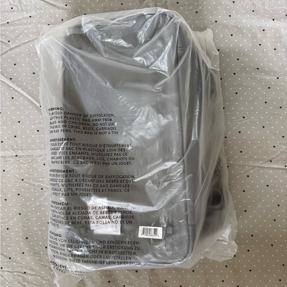 BEIS The Mini Weekender - Picture 2 of 7